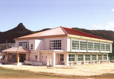 野底小学校体育館