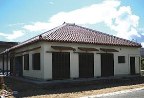 YN邸